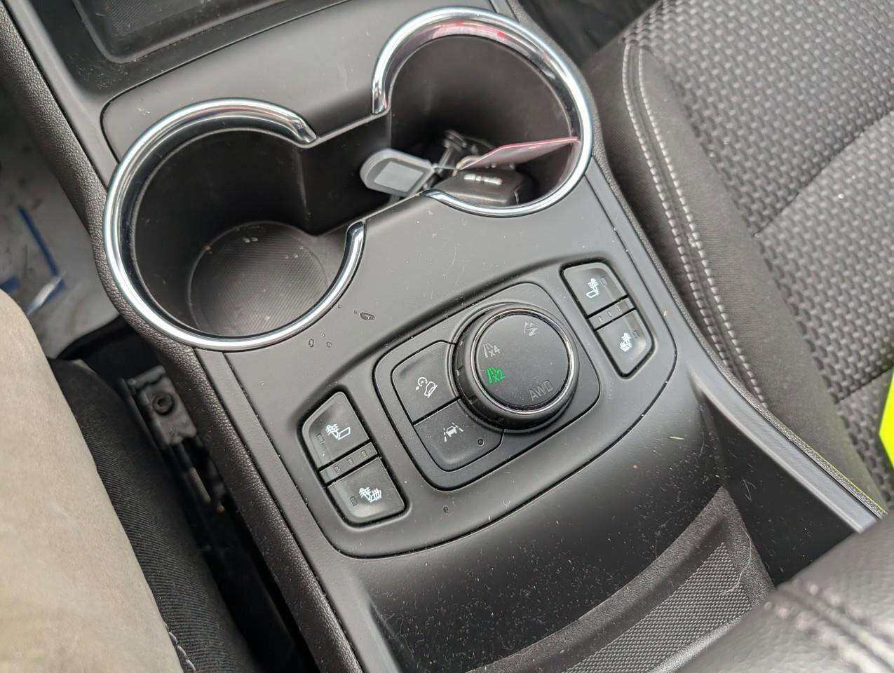 2024 GMC Terrain SLESLE ELEVATION, AWD, NAV, ROOF, HEATED CLOTH, CL Photo