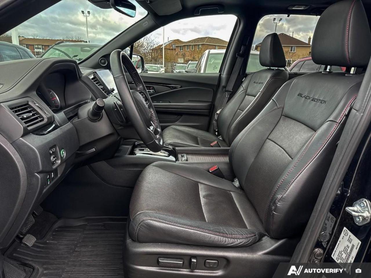 2021 Honda Pilot Black Edition AWD   ONE OWNER   LEATHER   VNT SEAT Photo