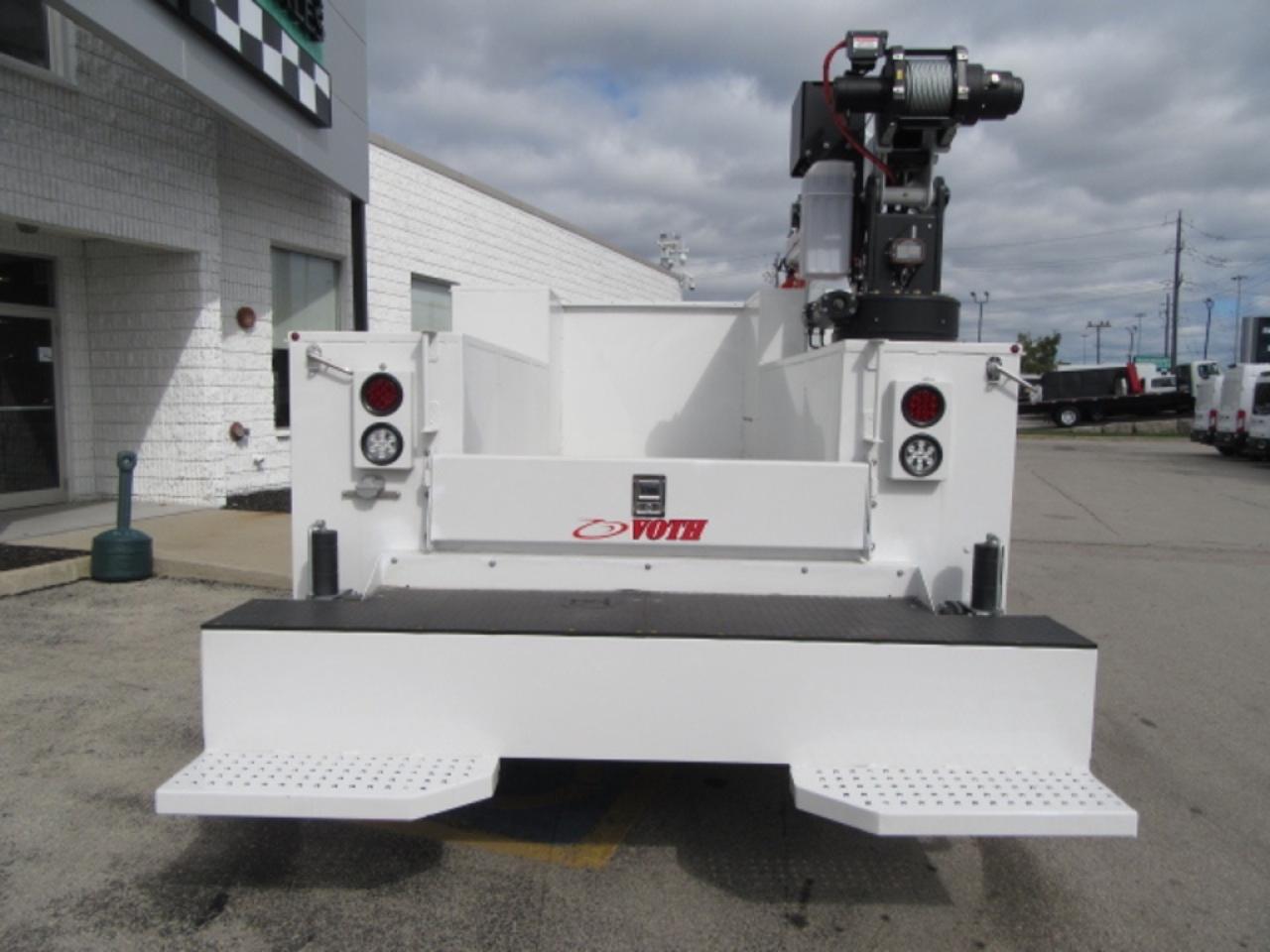 2021 Ford Super Duty F-550 DIESEL 4X4 CREW CAB NEW SERVICE BODY & CRANE Photo