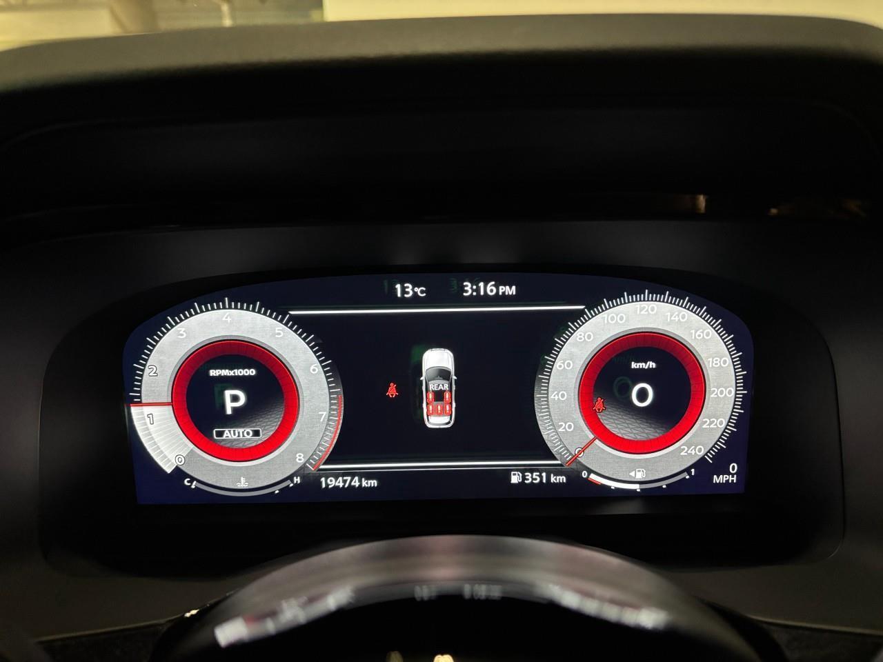 2024 Nissan Pathfinder Platinum Photo