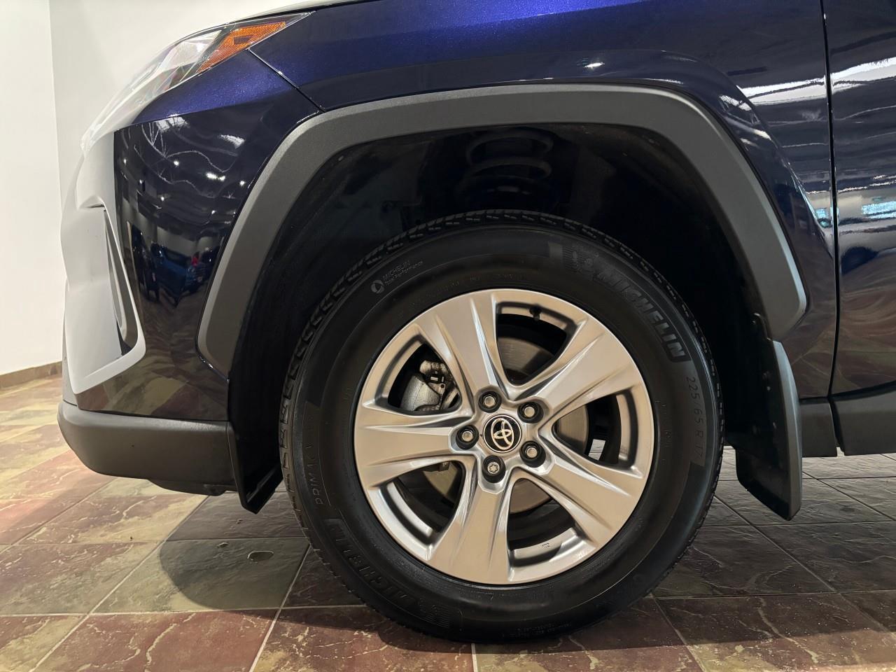 2024 Toyota RAV4 XLE Photo