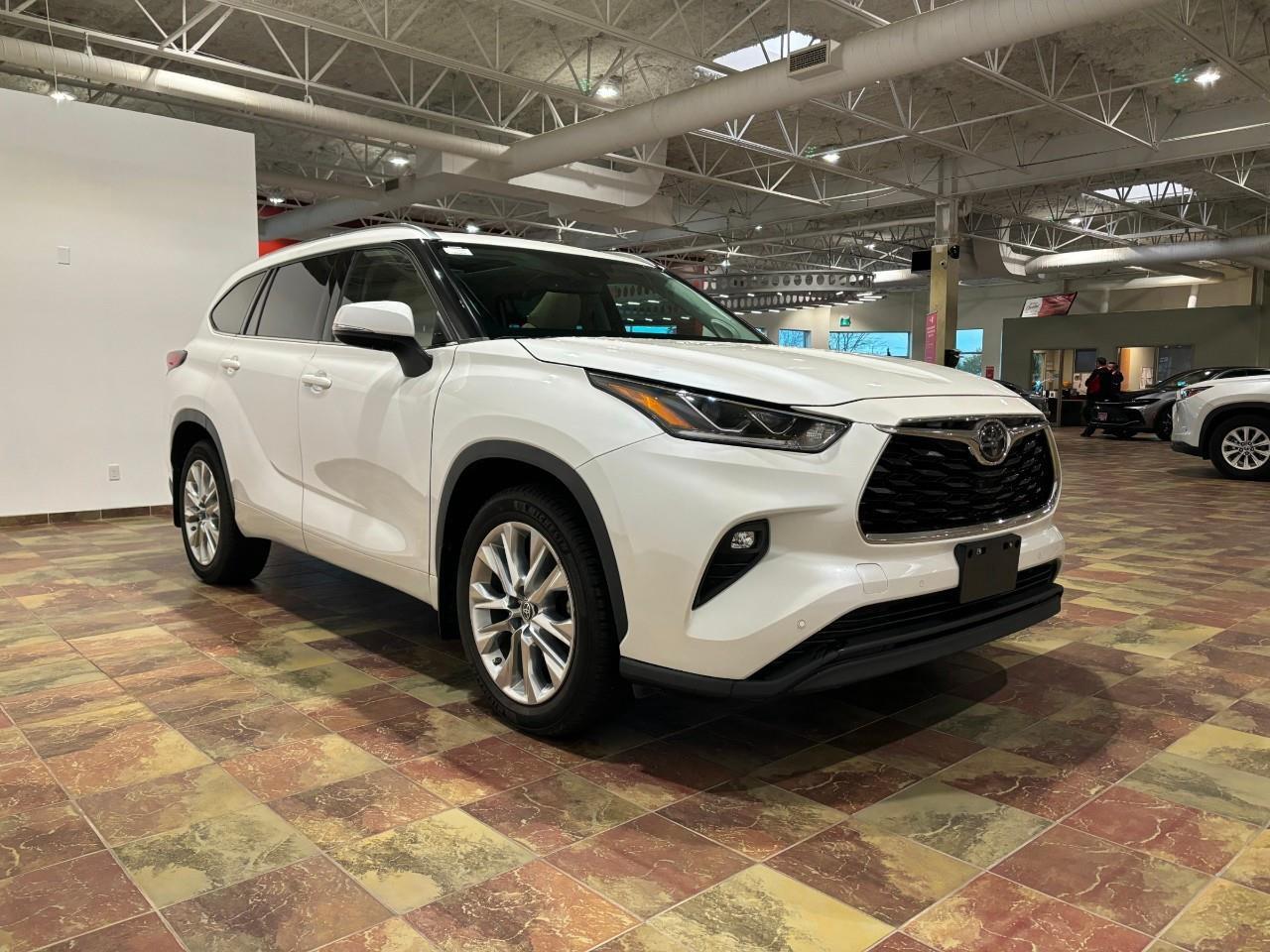 2020 Toyota Highlander Limited   BACKUP CAMERA Photo