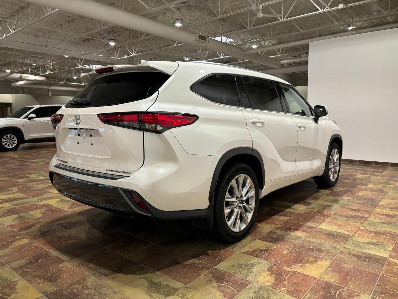 2020 Toyota Highlander Limited   BACKUP CAMERA Photo