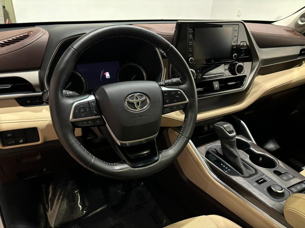 2020 Toyota Highlander Limited   BACKUP CAMERA Photo