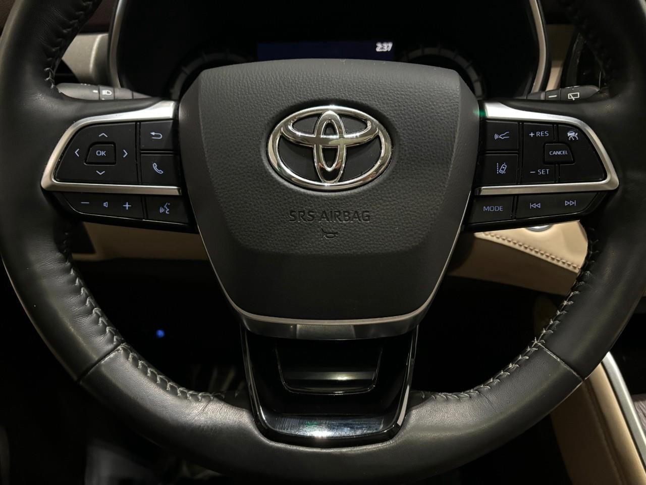 2020 Toyota Highlander Limited   BACKUP CAMERA Photo