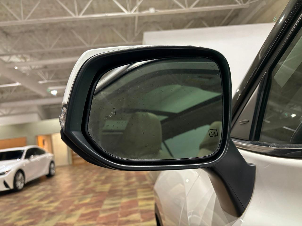 2020 Toyota Highlander Limited   BACKUP CAMERA Photo