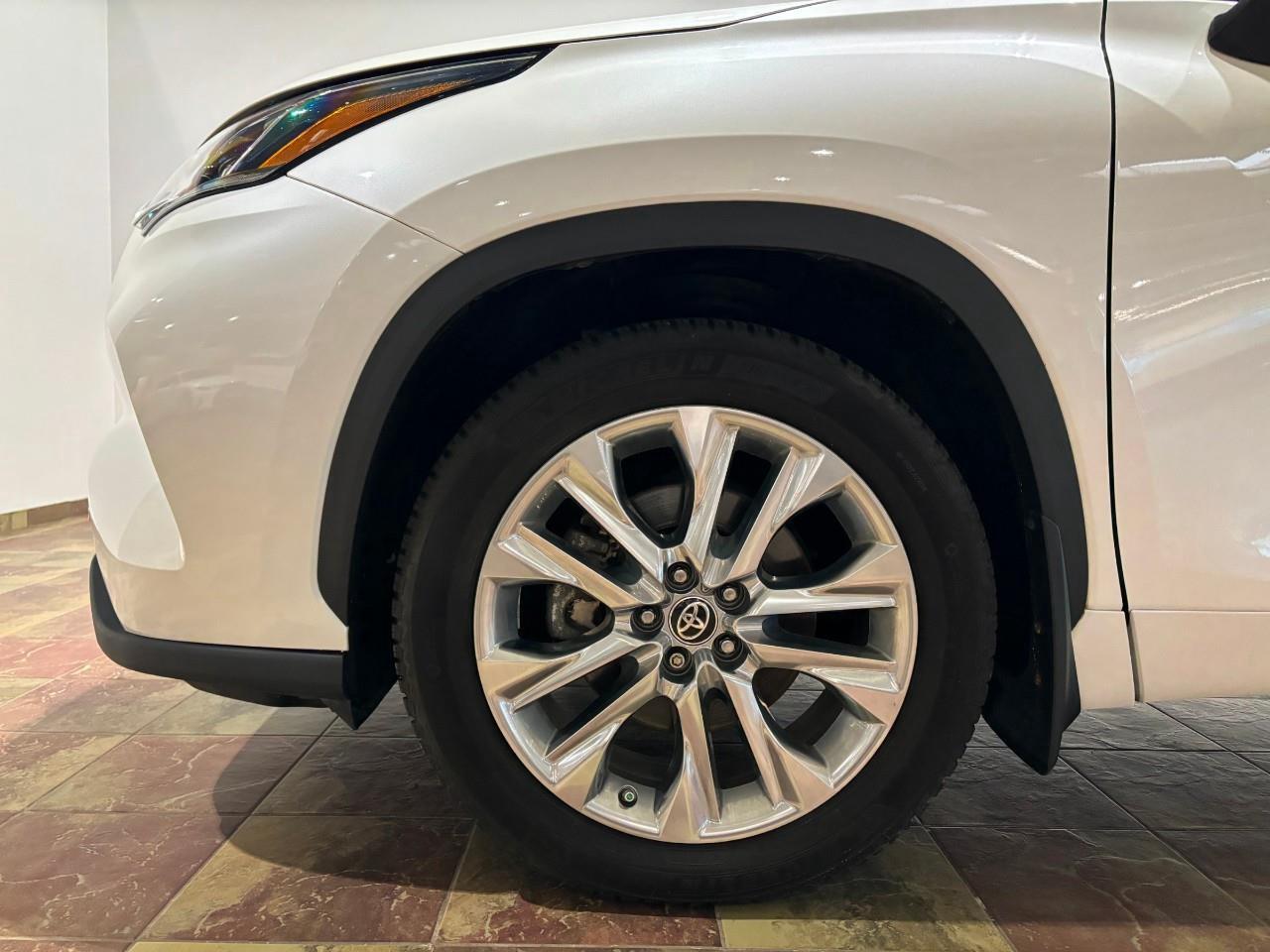 2020 Toyota Highlander Limited   BACKUP CAMERA Photo