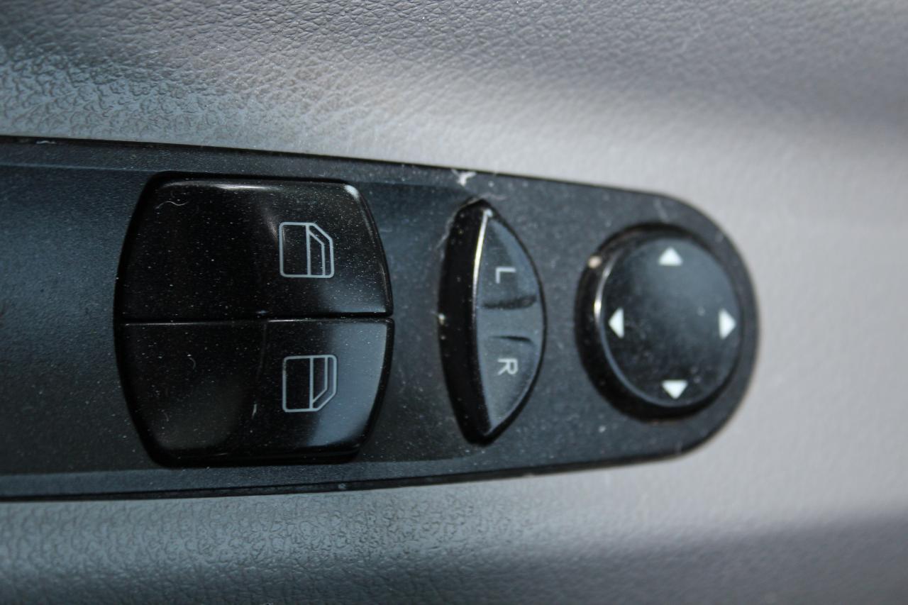 2018 Mercedes-Benz Sprinter Cargo Van 177" EXTRA EXTENDED - "3.0L DIESEL" - "3 SEATER" Photo