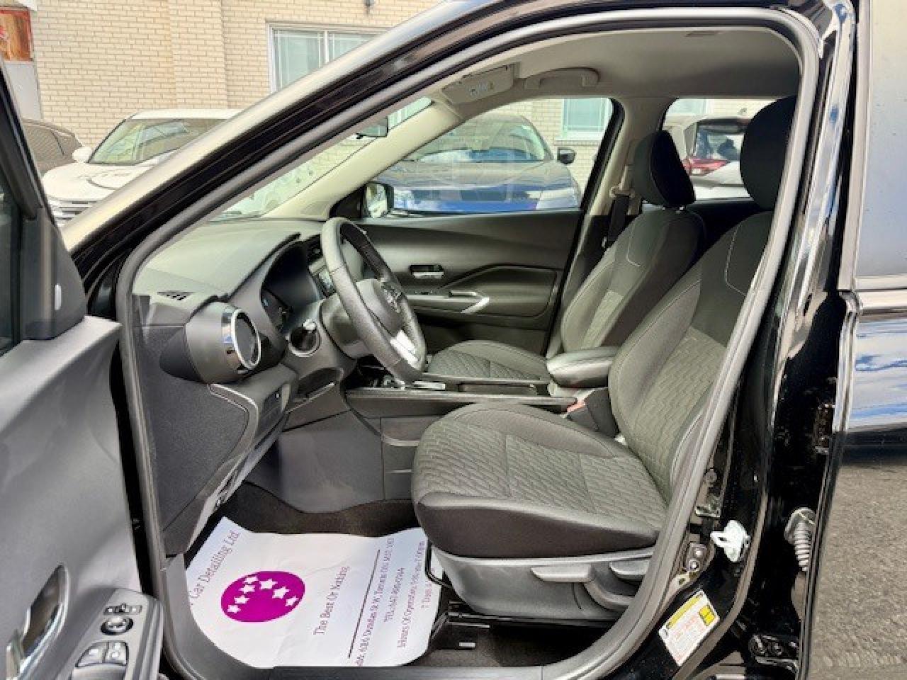 2023 Nissan Kicks SV, APPLE CARPLAY, HEATED SEATS, PUSH BUTTON, SIRI Photo