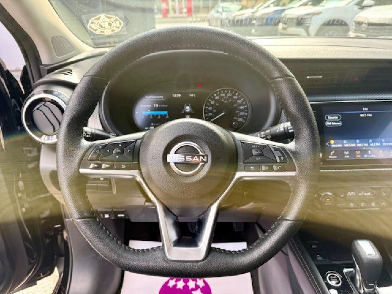 2023 Nissan Kicks SV, APPLE CARPLAY, HEATED SEATS, PUSH BUTTON, SIRI Photo