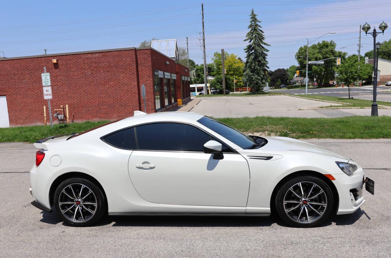 2019 Subaru BRZ SPORT TECH-6S MAN/NAV/BACK UP CAM/LEATHER/CARPLAY/ Photo