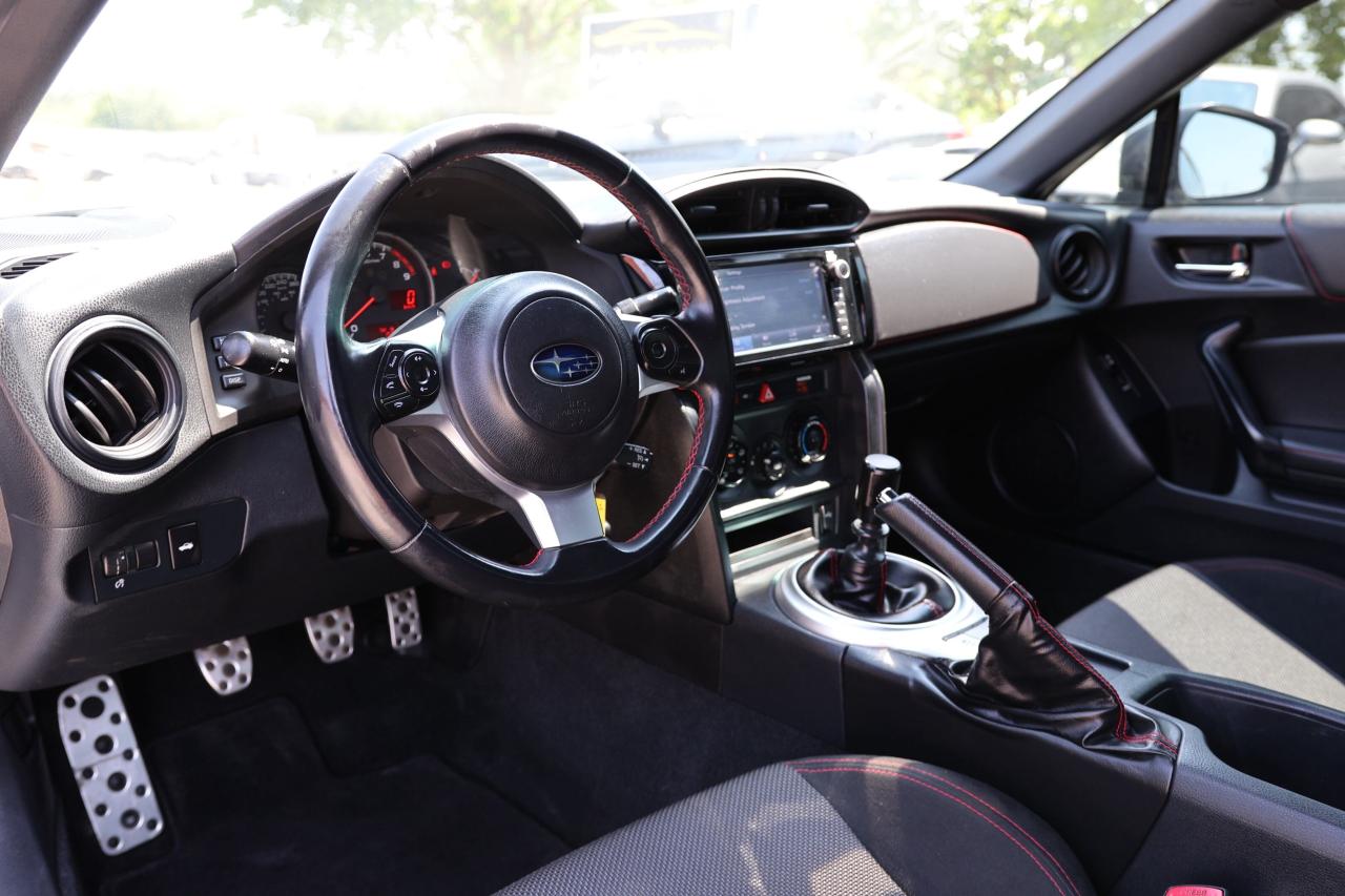 2019 Subaru BRZ SPORT TECH-6S MAN/NAV/BACK UP CAM/LEATHER/CARPLAY/ Photo