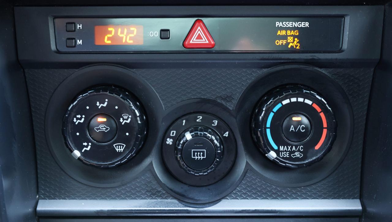 2019 Subaru BRZ SPORT TECH-6S MAN/NAV/BACK UP CAM/LEATHER/CARPLAY/ Photo