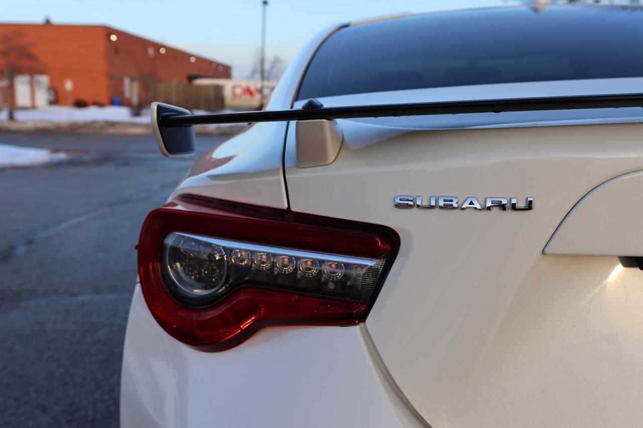 2019 Subaru BRZ SPORT TECH-6S MAN/NAV/BACK UP CAM/LEATHER/CARPLAY/ Photo