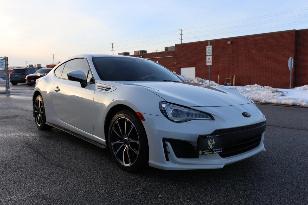 2019 Subaru BRZ SPORT TECH-6S MAN/NAV/BACK UP CAM/LEATHER/CARPLAY/ Photo