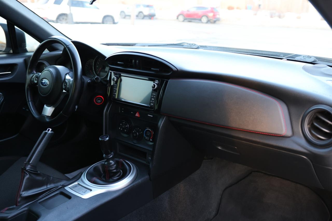 2019 Subaru BRZ SPORT TECH-6S MAN/NAV/BACK UP CAM/LEATHER/CARPLAY/ Photo