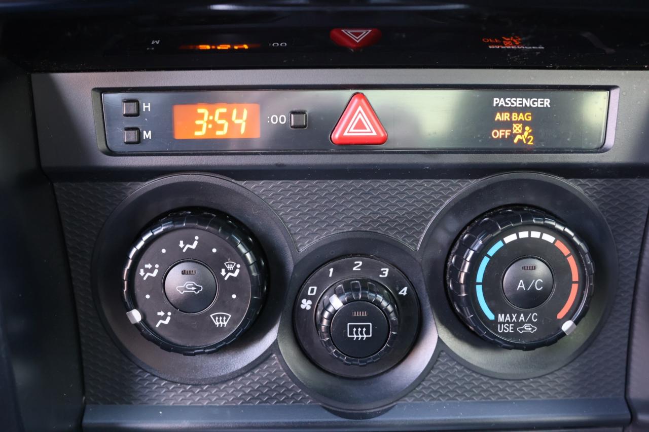 2019 Subaru BRZ SPORT TECH-6S MAN/NAV/BACK UP CAM/LEATHER/CARPLAY/ Photo