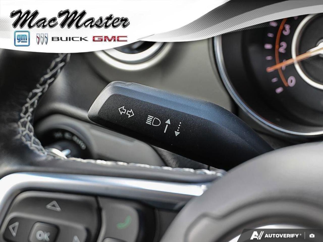 2022 Jeep Wrangler Unlimited SaharaSAHARA, 4X4, V6, NAV, HEATED CLOTH Photo