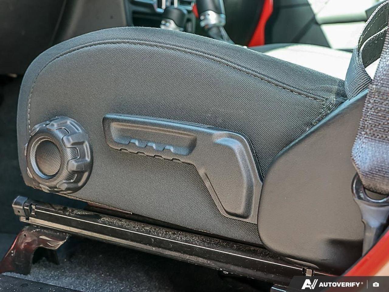 2022 Jeep Wrangler Unlimited SaharaSAHARA, 4X4, V6, NAV, HEATED CLOTH Photo