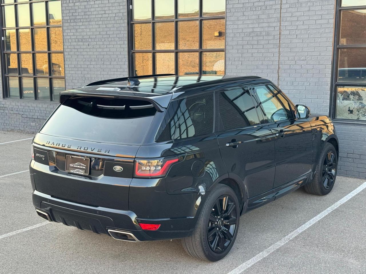 2022 Land Rover Range Rover Sport MHEV HSE Silver Photo