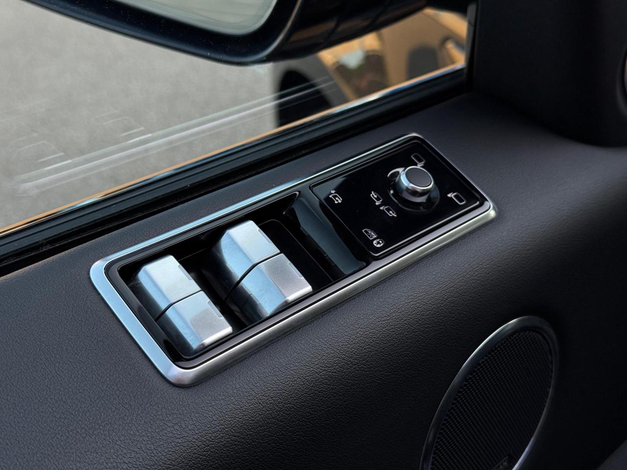 2022 Land Rover Range Rover Sport MHEV HSE Silver Photo