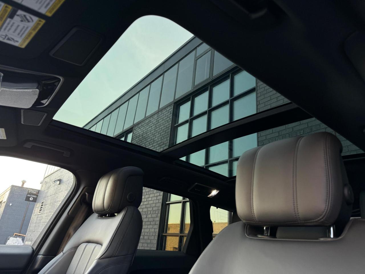 2022 Land Rover Range Rover Sport MHEV HSE Silver Photo