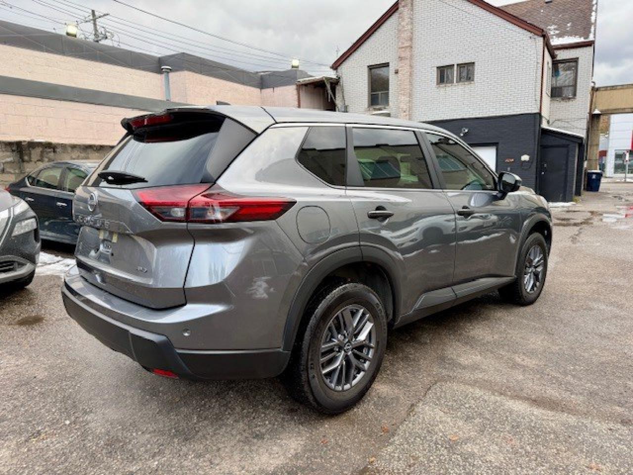 2024 Nissan Rogue S AWD, APPLE CARPLAY, BLIND SPOT, BLUETOOTH, ALLOY Photo