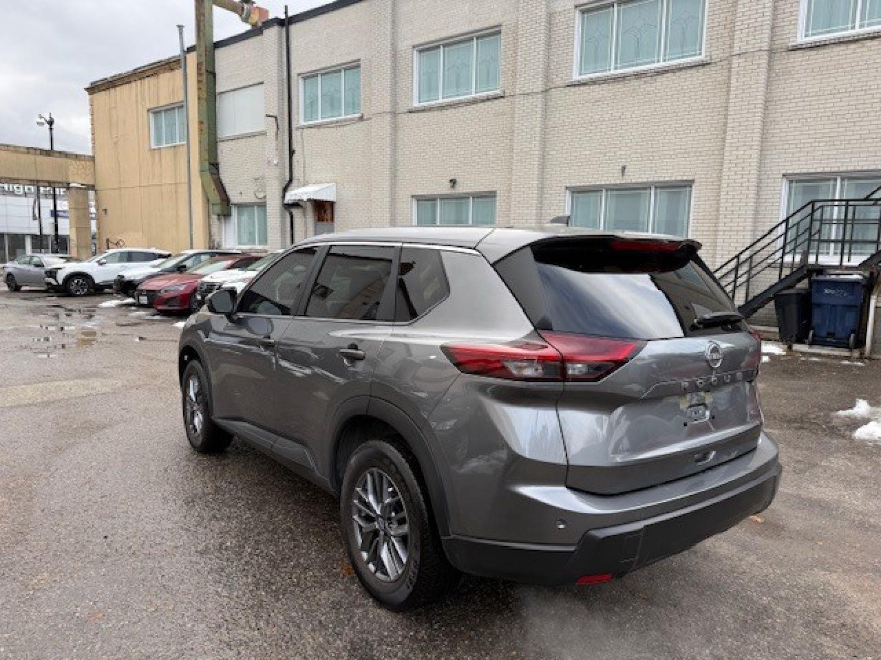 2024 Nissan Rogue S AWD, APPLE CARPLAY, BLIND SPOT, BLUETOOTH, ALLOY Photo