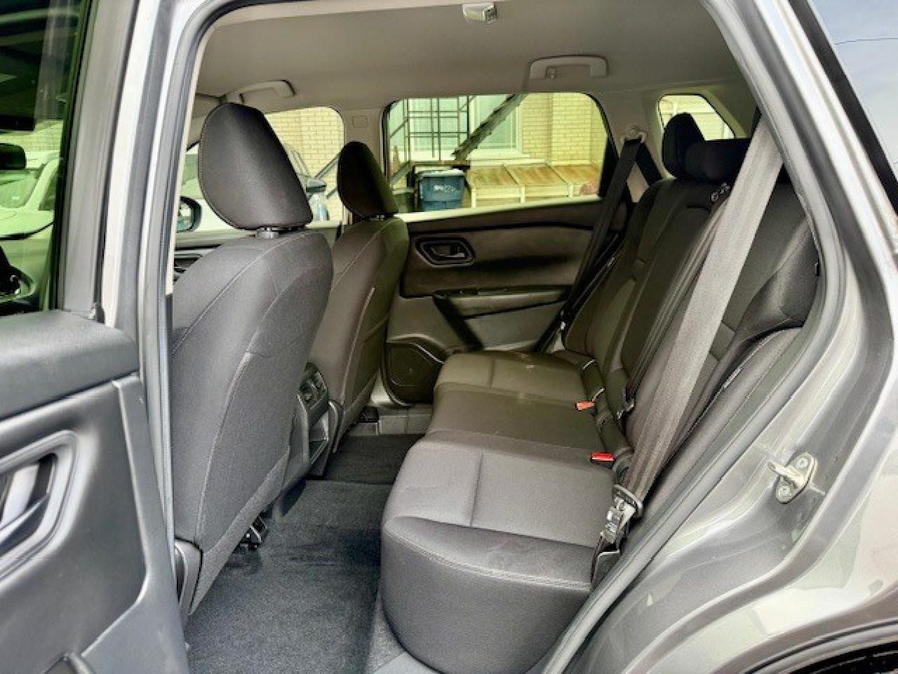 2024 Nissan Rogue S AWD, APPLE CARPLAY, BLIND SPOT, BLUETOOTH, ALLOY Photo