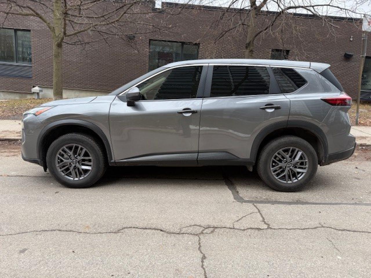 2024 Nissan Rogue S AWD, APPLE CARPLAY, BLIND SPOT, BLUETOOTH, ALLOY Photo