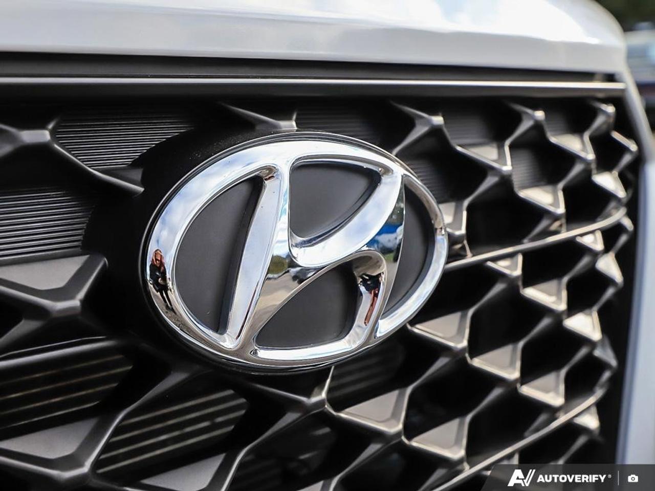 2019 Hyundai Tucson EssentialONE-OWNER, ACCIDENT-FREE, CARPLAY, HTD SE Photo