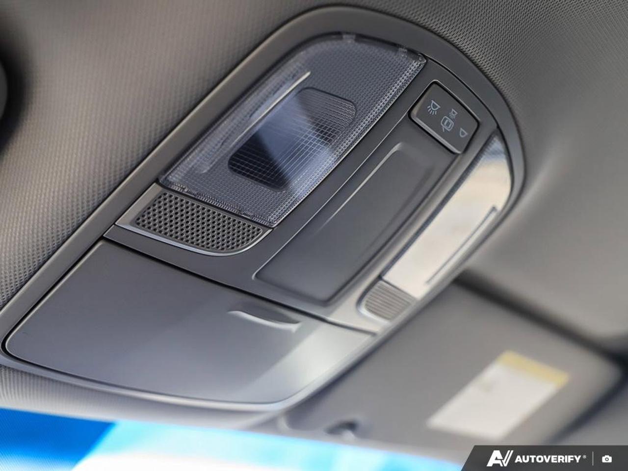 2019 Hyundai Tucson EssentialONE-OWNER, ACCIDENT-FREE, CARPLAY, HTD SE Photo