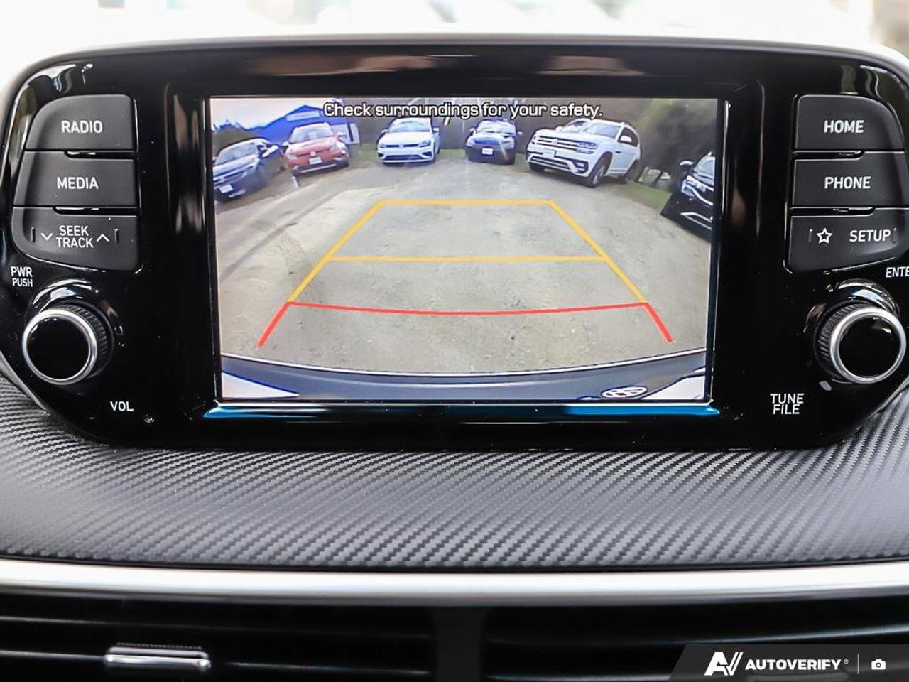 2019 Hyundai Tucson EssentialONE-OWNER, ACCIDENT-FREE, CARPLAY, HTD SE Photo