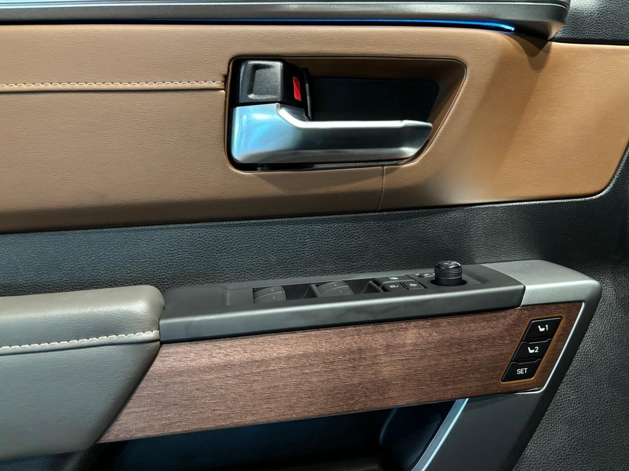 2023 Toyota Tundra Platinum Photo