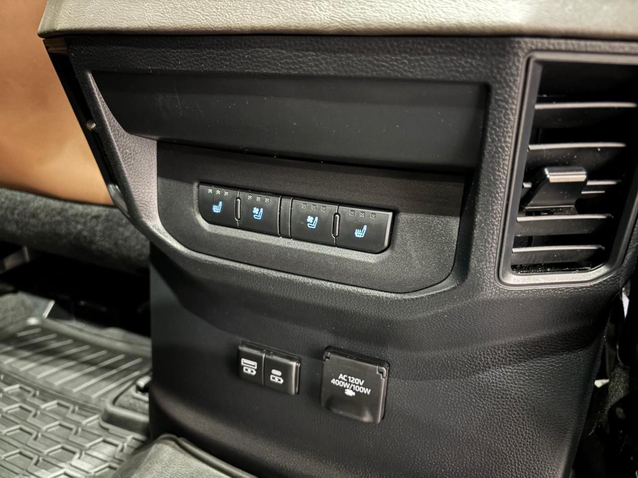 2023 Toyota Tundra Platinum Photo