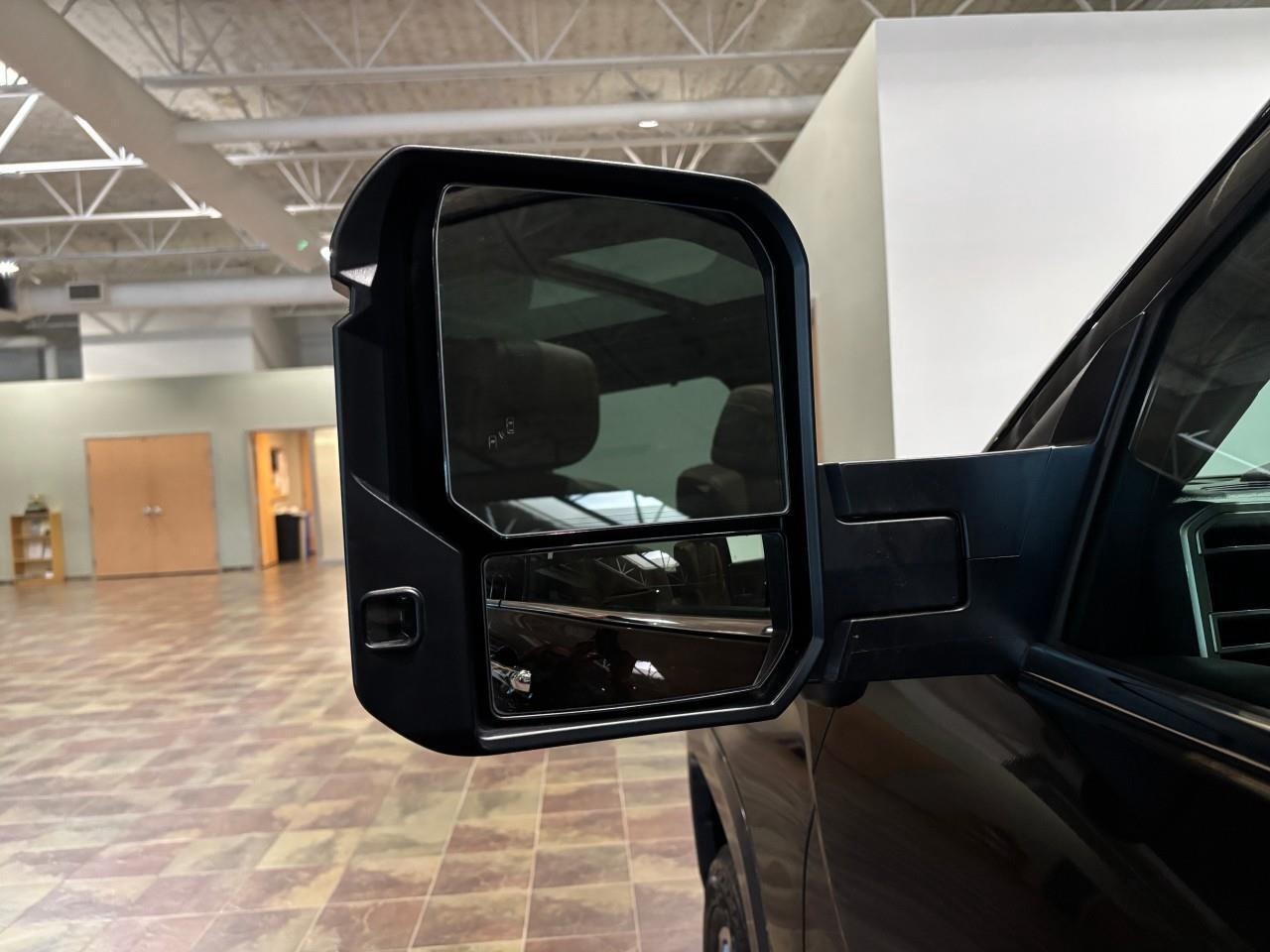 2023 Toyota Tundra Platinum Photo