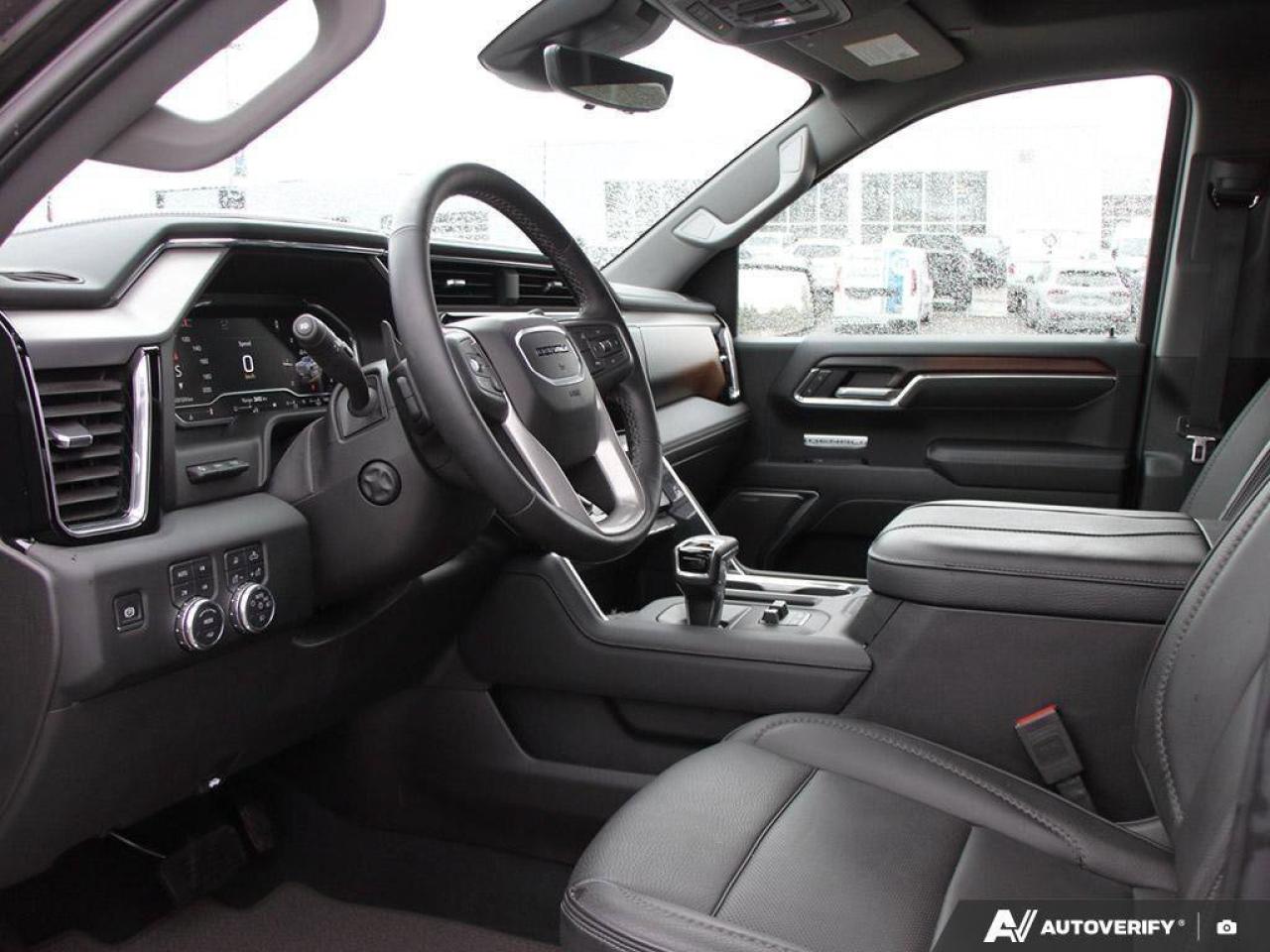 2025 GMC Sierra 1500 DenaliDENALI, CREW, DURAMAX, 4X4, TECH, 1-OWNER, C Photo