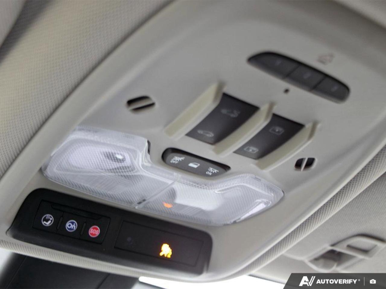 2023 Buick Encore GX EssenceESSENCE, AWD, NAV, ROOF, TECH, 1-OWNER! Photo