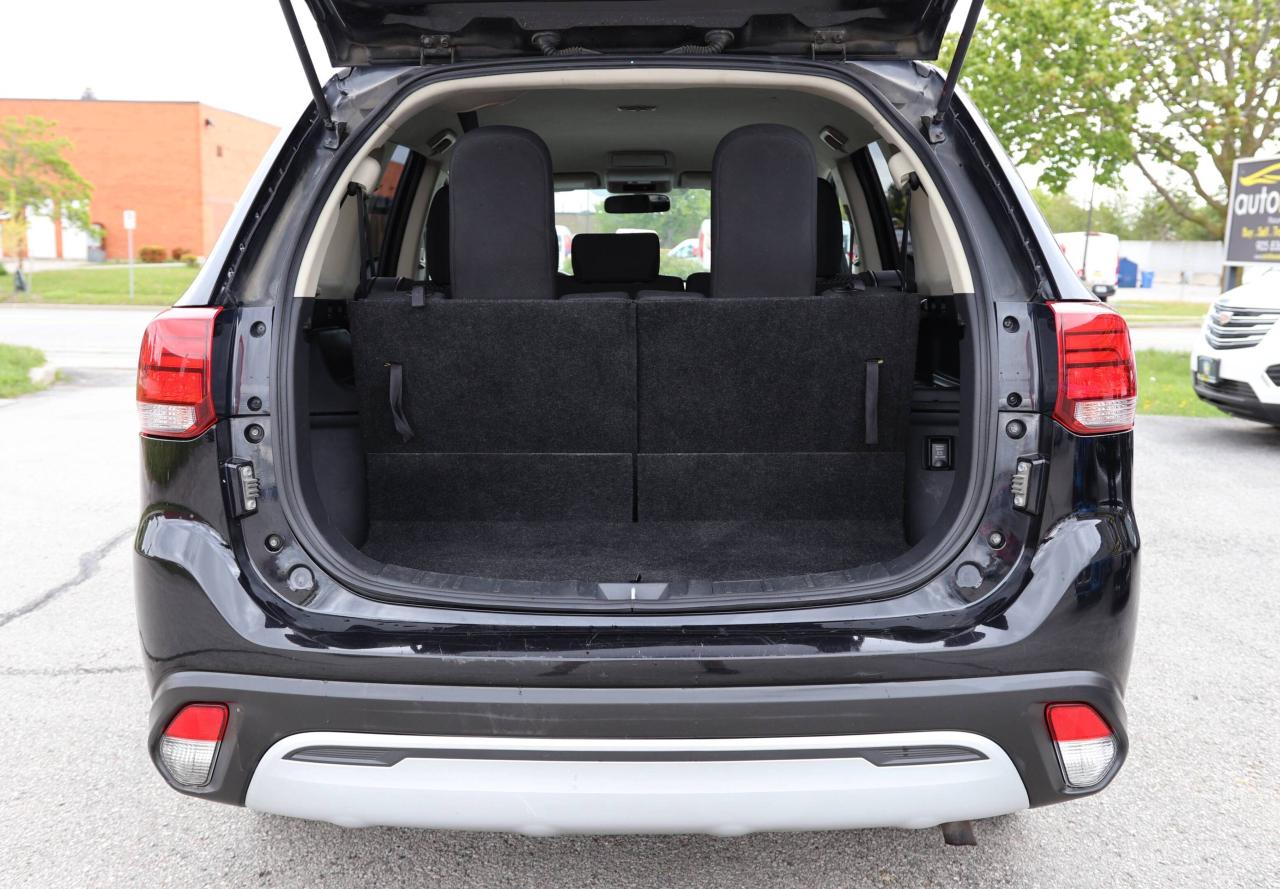 2020 Mitsubishi Outlander S-AWD/7 PASS/B CAM/H SEATS/DIFF LOCK/AUTO HOLD/BLU Photo