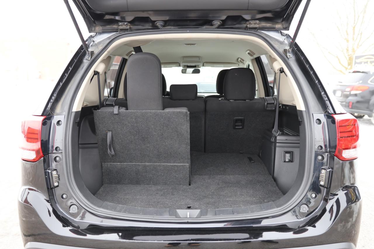 2020 Mitsubishi Outlander S-AWD/7 PASS/B CAM/H SEATS/DIFF LOCK/AUTO HOLD/BLU Photo