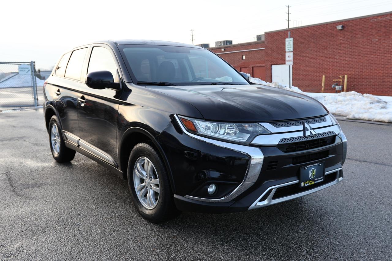 2020 Mitsubishi Outlander S-AWD/7 PASS/B CAM/H SEATS/DIFF LOCK/AUTO HOLD/BLU Photo
