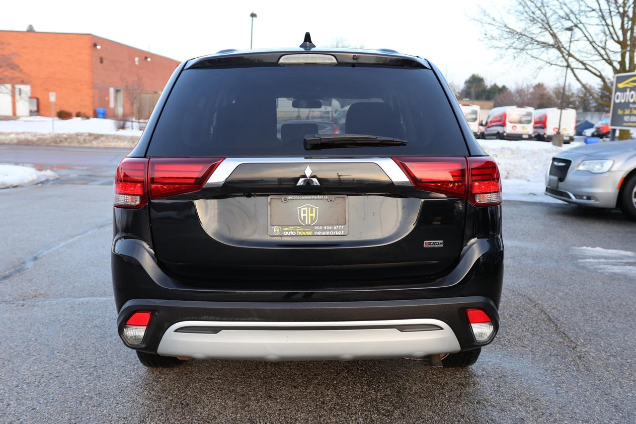 2020 Mitsubishi Outlander S-AWD/7 PASS/B CAM/H SEATS/DIFF LOCK/AUTO HOLD/BLU Photo