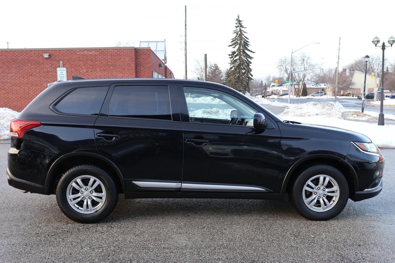 2020 Mitsubishi Outlander S-AWD/7 PASS/B CAM/H SEATS/DIFF LOCK/AUTO HOLD/BLU Photo