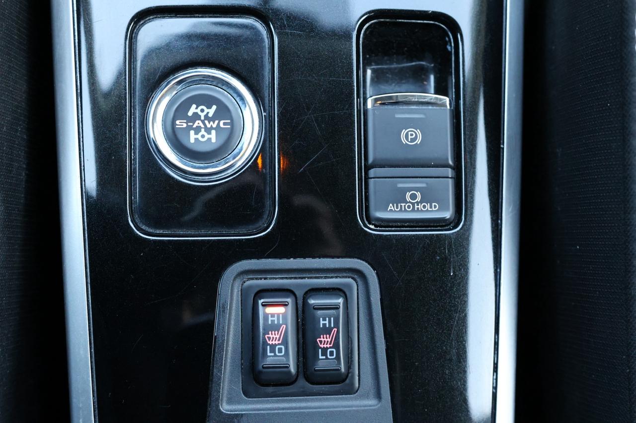 2020 Mitsubishi Outlander S-AWD/7 PASS/B CAM/H SEATS/DIFF LOCK/AUTO HOLD/BLU Photo