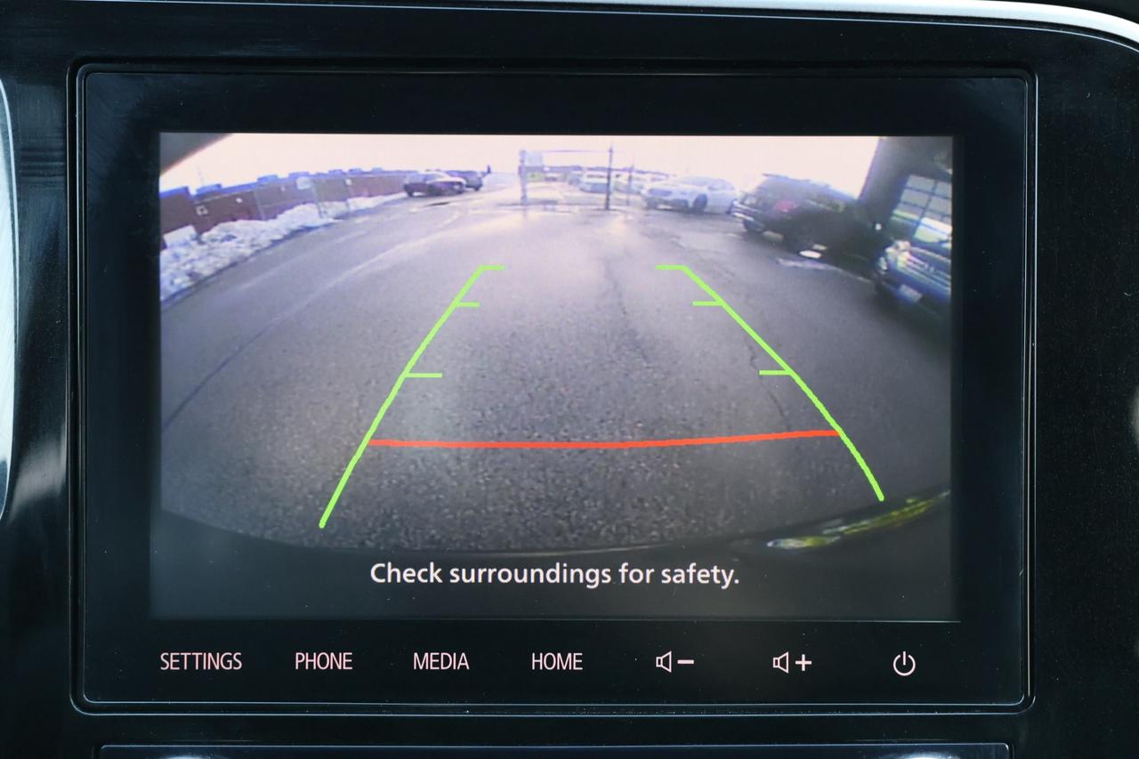 2020 Mitsubishi Outlander S-AWD/7 PASS/B CAM/H SEATS/DIFF LOCK/AUTO HOLD/BLU Photo