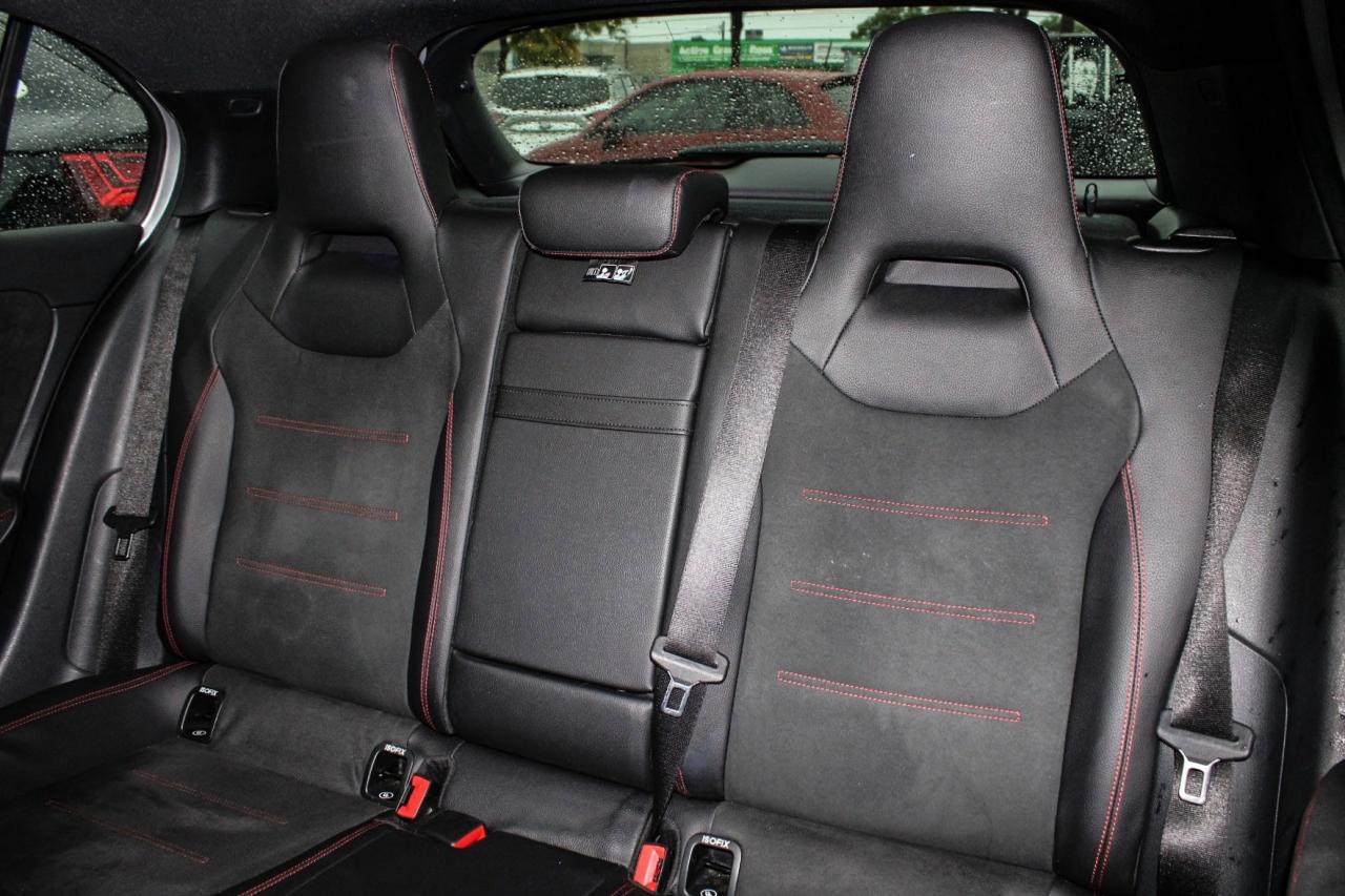 2019 Mercedes-Benz A-Class 250 4MATIC Hatch  Gps HtdSeats BkpCam SiriusXM Photo