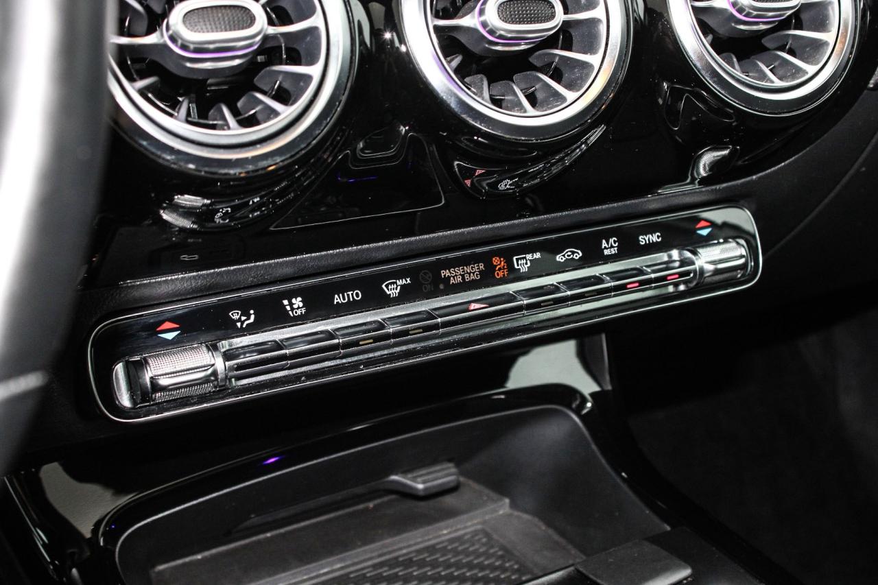 2019 Mercedes-Benz A-Class 250 4MATIC Hatch  Gps HtdSeats BkpCam SiriusXM Photo