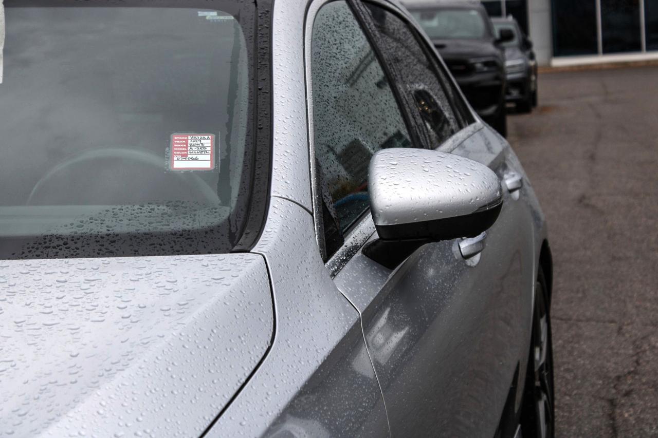 2019 Mercedes-Benz A-Class 250 4MATIC Hatch  Gps HtdSeats BkpCam SiriusXM Photo