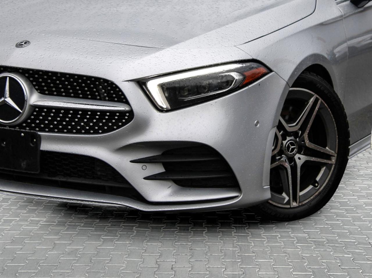 2019 Mercedes-Benz A-Class 250 4MATIC Hatch  Gps HtdSeats BkpCam SiriusXM Photo