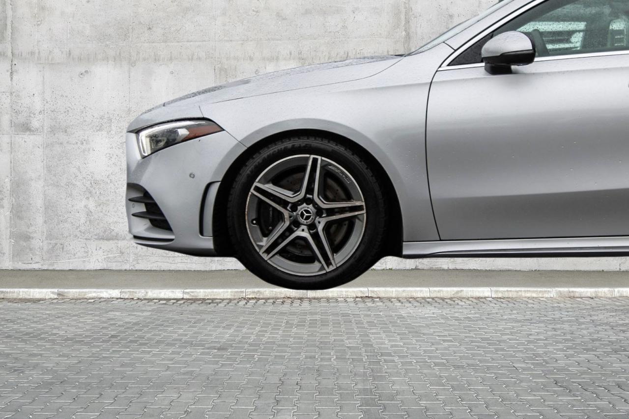 2019 Mercedes-Benz A-Class 250 4MATIC Hatch  Gps HtdSeats BkpCam SiriusXM Photo